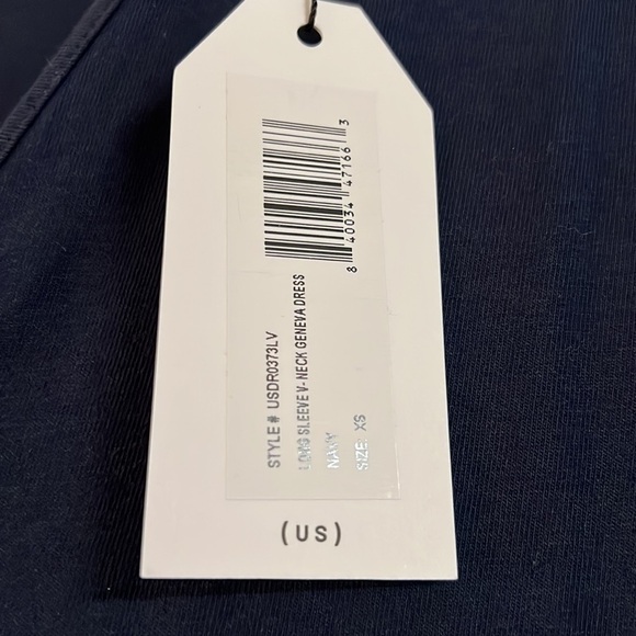 NWT Universal Standard Iconic Long Sleeve V Neck Geneva Dress Navy - Picture 6 of 11